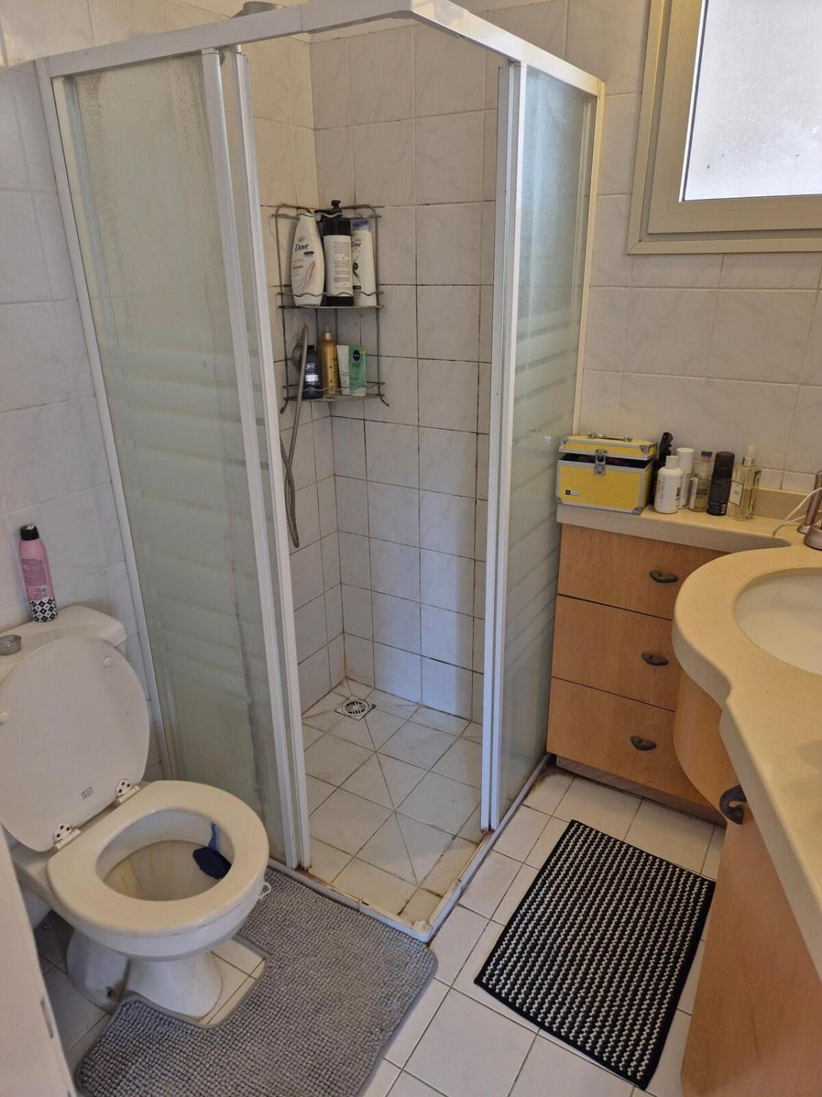 Apartment Great Near Poleg